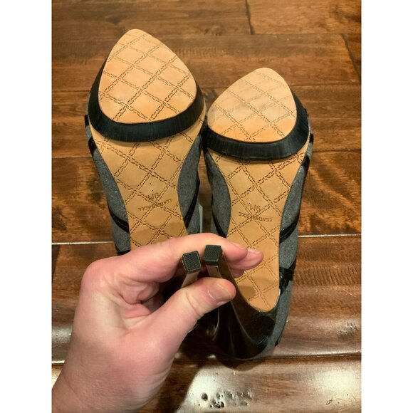L.A.M.B. Gray Gaili Pointed Toe Platform Heels W/ Black Trim, Size 9 (US) - Picture 8 of 9